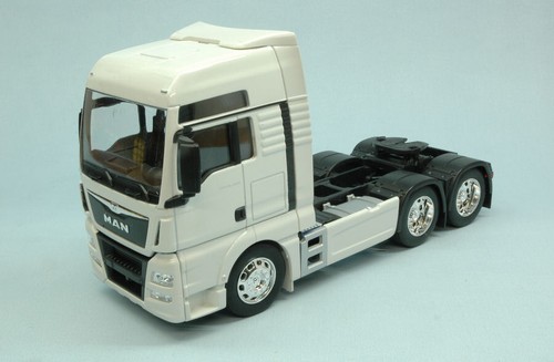 Man tgx 440 - 26, white