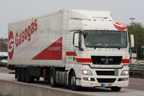 Truck photo man tgx box - truck,